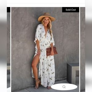 FLORAL POCKETED MAXI DRESS